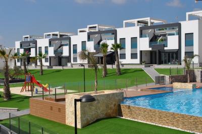 Top-Wohnung in Oasis Beach Punta Prima 7 Nº 032 on España Casas