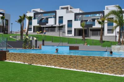 Wohnung im Erdgeschoss in Oasis Beach Punta Prima 8 Nº 039 in España Casas
