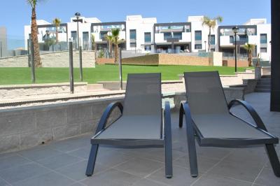 Beneden appartement in Oasis Beach Punta Prima 8 Nº 035 in España Casas